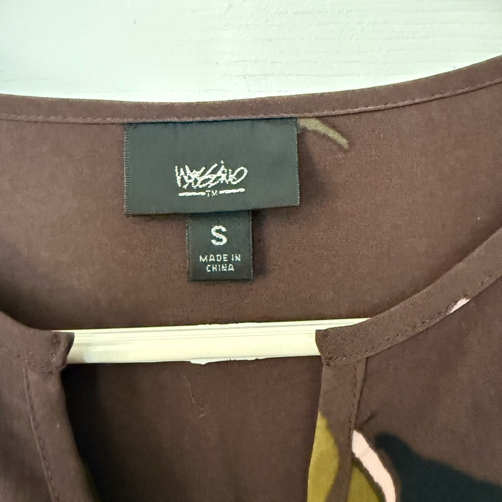 Massimo Brown Dress with Artistic Design